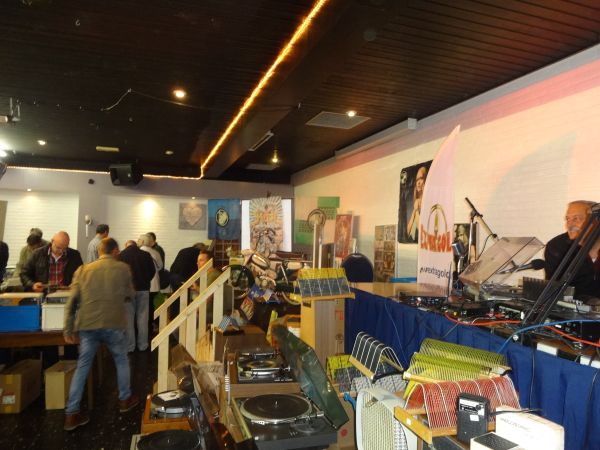 Platenbeurs Tegelen.