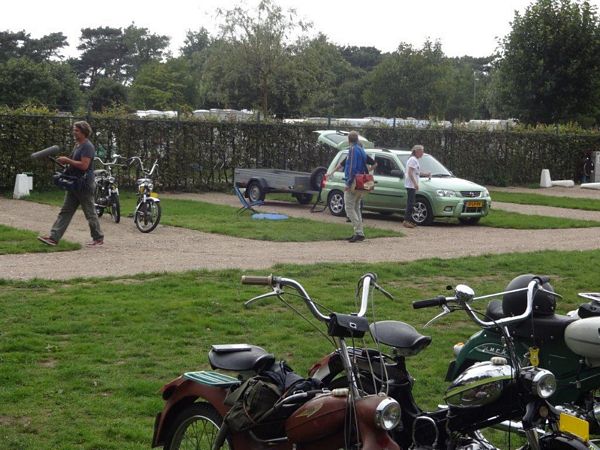 Op de camping 1.